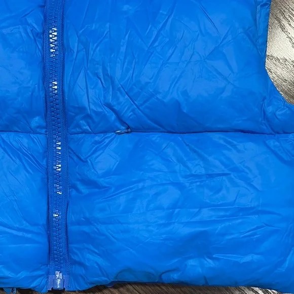 Vibrant Crop Blue Puffer Vest (size small with 2 pockets) - Picture 3 of 4